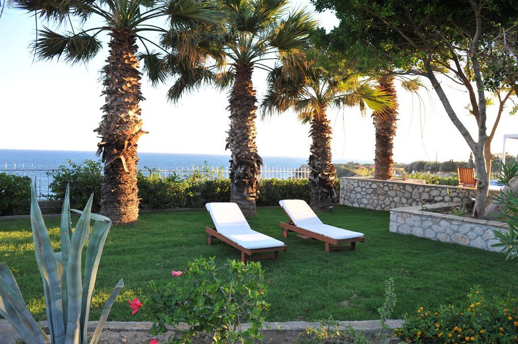 Дом отдыха Sealine Pefki (Rhodes)